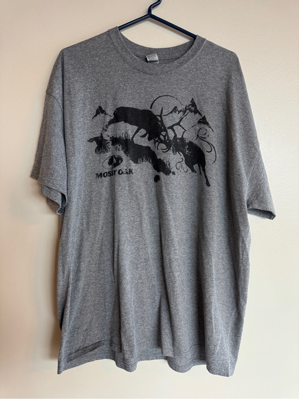 Mossy Oak Graphic Tee Gray Size 2XL Gildan Heavy Cotton Deer Elk Hunting Shirt